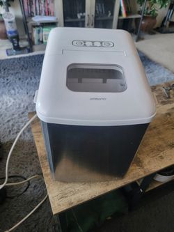 Ice maker