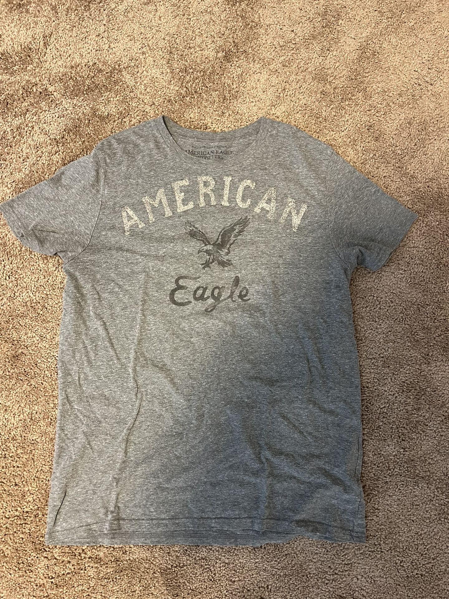 AEO tshirt Size L