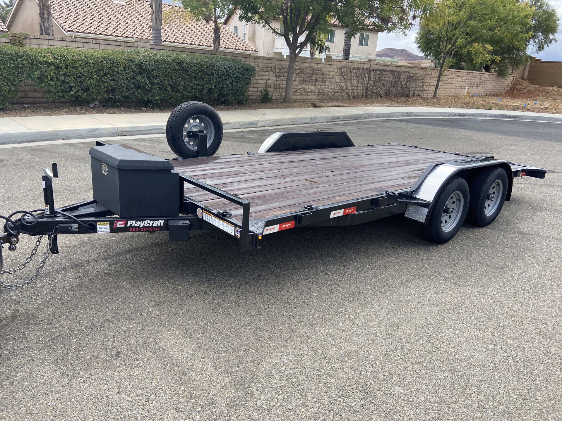 PlayCraft car hauler trailer 16’ long by 83” wide With electric brakes