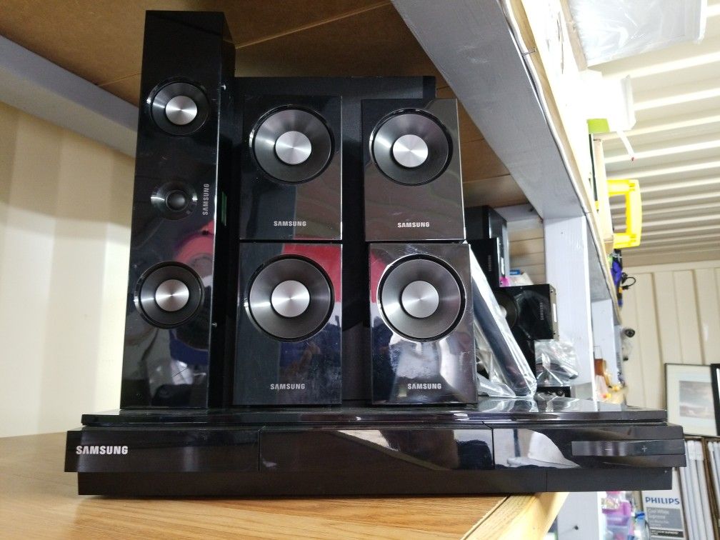 Samsung HT-D5210C
