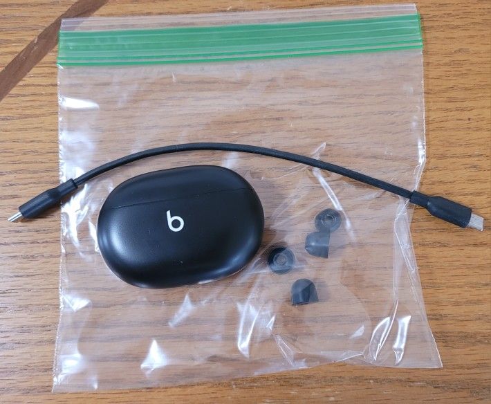 Beats Studio Buds