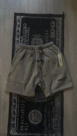 Essential shorts dark oatmeal (S/M/L)