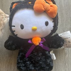 Hello Kitty Halloween Door Greeter