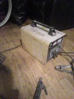 Arc 200 welding machine
