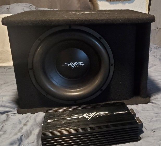 Skar Audio Single 12" 1600W Loaded SDR Series Vented Subwoofer Enclosure | SDR-1X12D2 With Amplifier