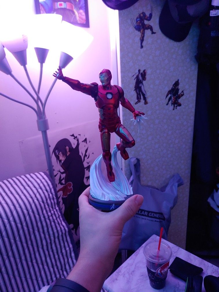 Iron Man Statue