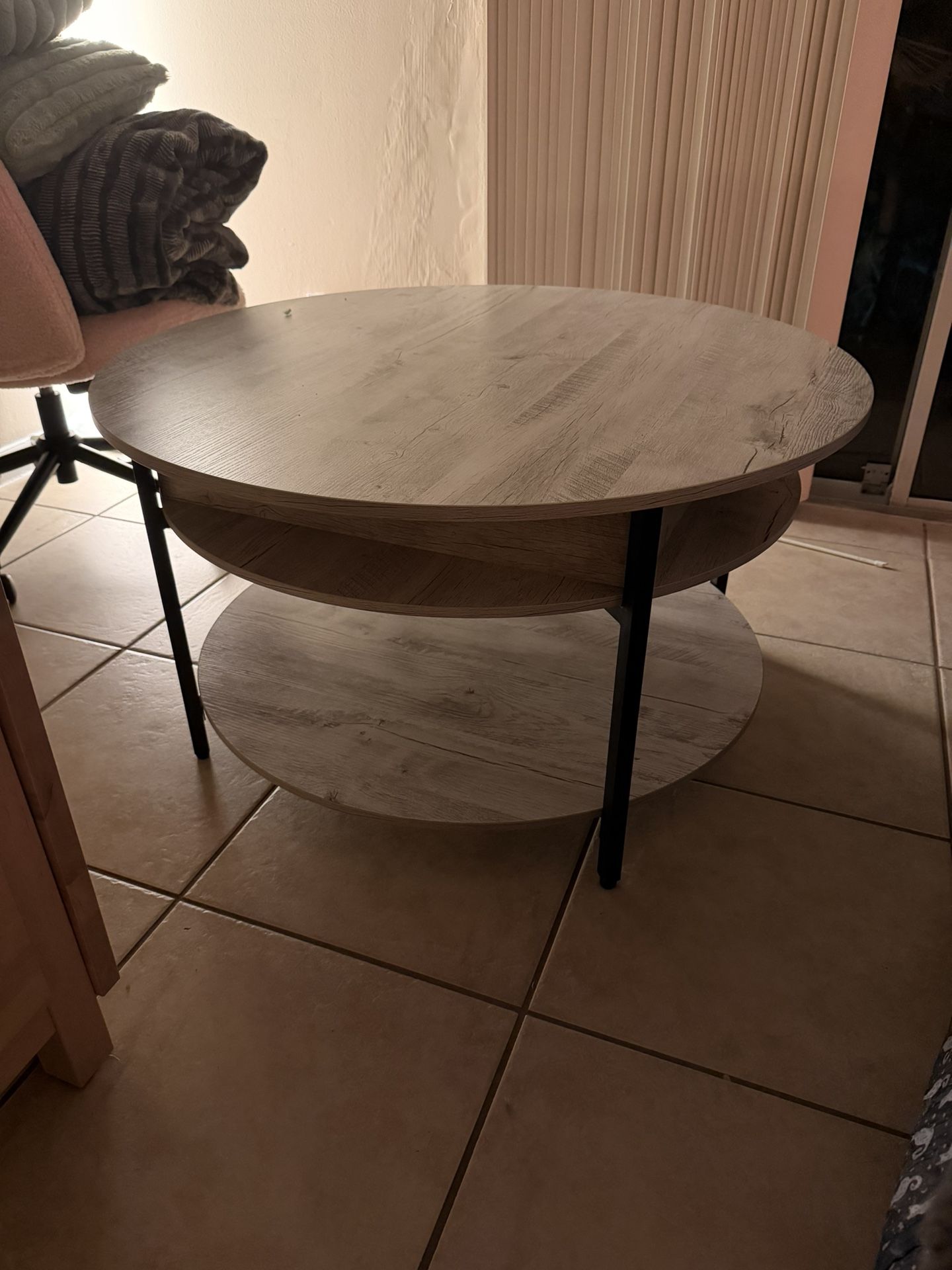 Lift-Top Coffee Table