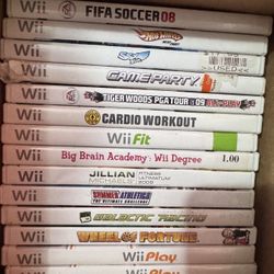 Wii RVL - 001 - Gamecube compatibl - 15 games 