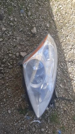 2012 Nissan Altima headlight