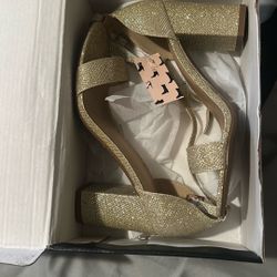 Women’s dress shoes