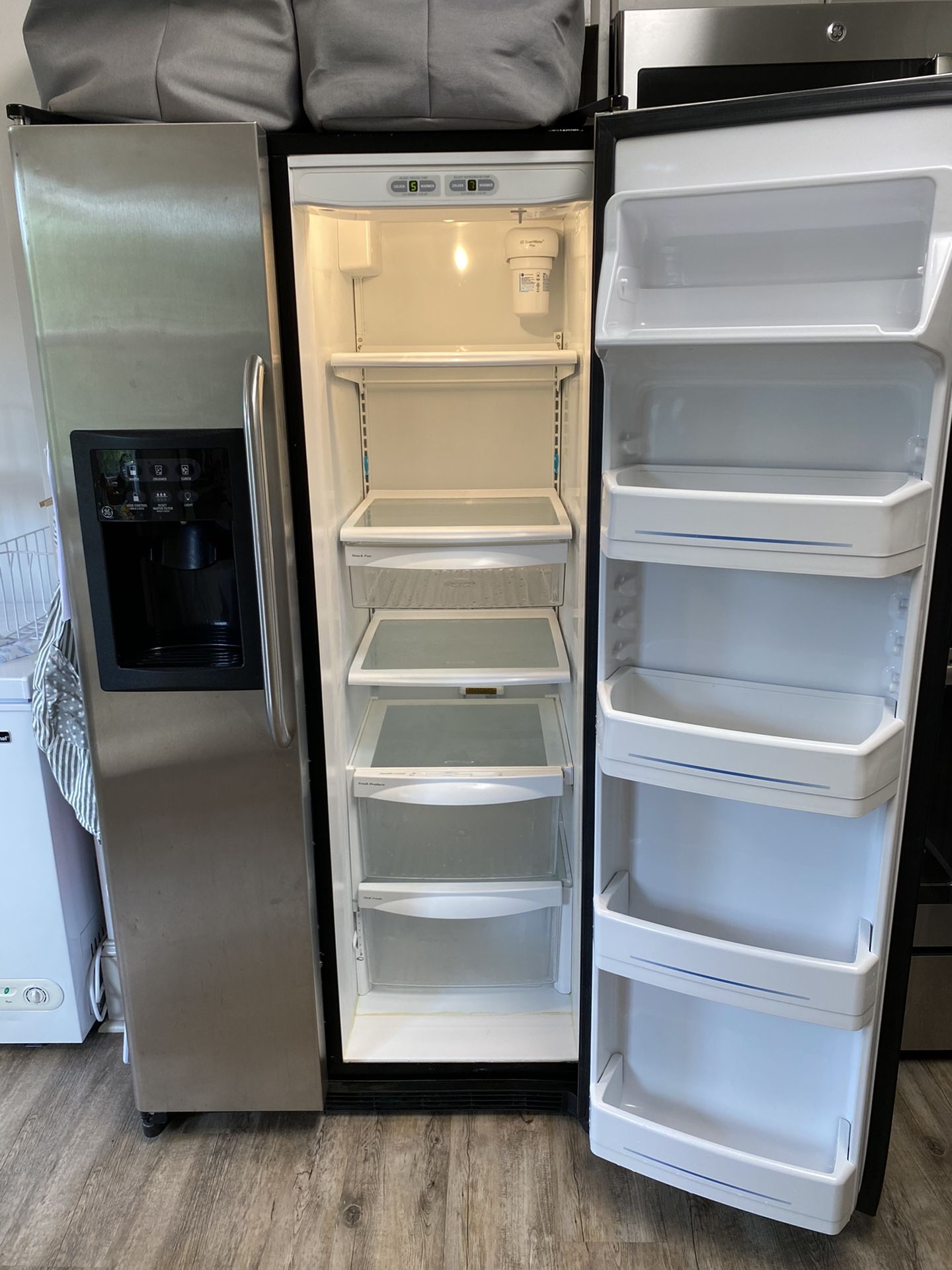 GE Stainless Steel Fridge