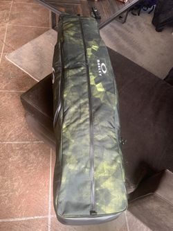 Oakley Snowboard Bag オークリー  スノーボードバッグ Oakley Snow Snowboard Bag - Blackout | Oakley® | Official