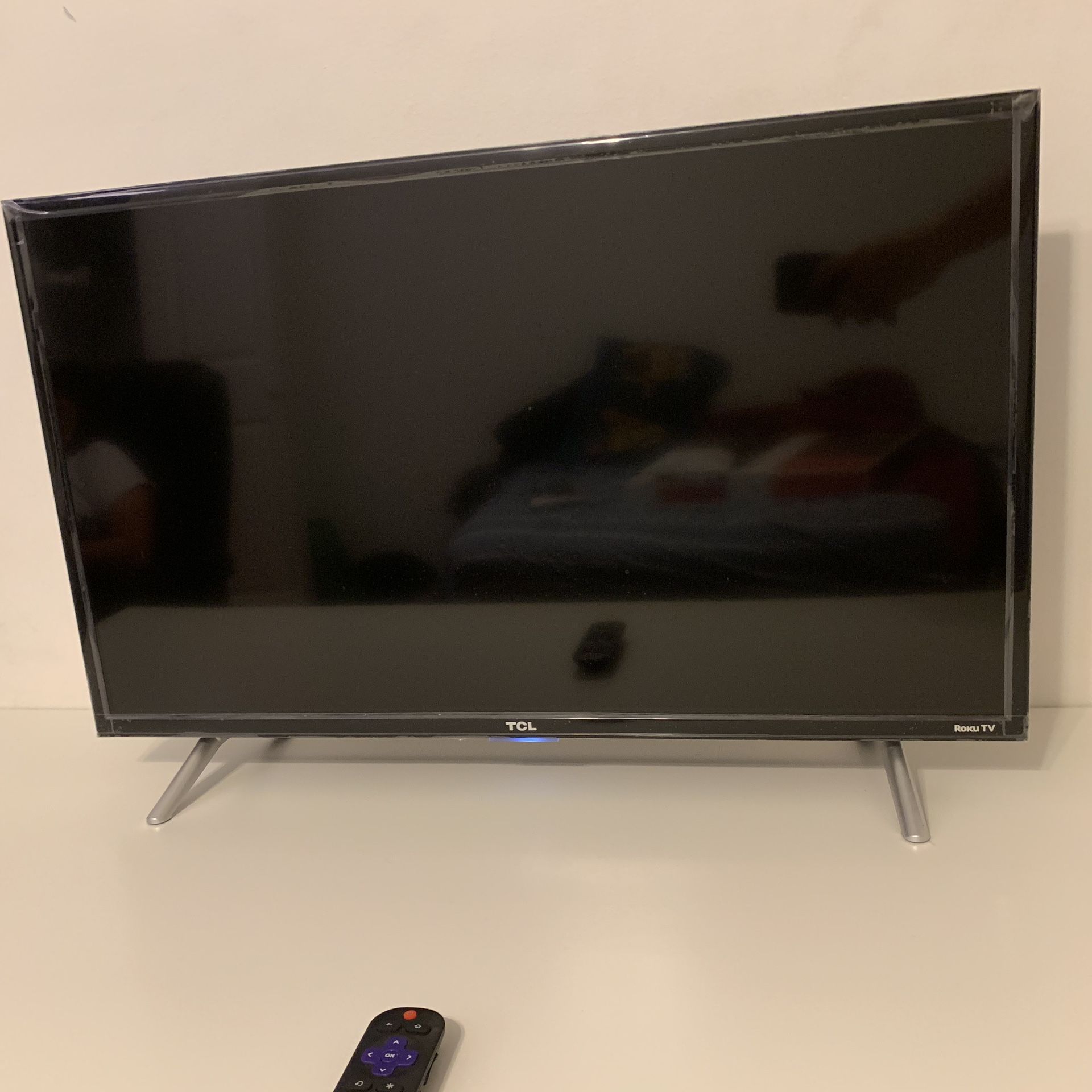 BRAND NEW ROKU TCL TV