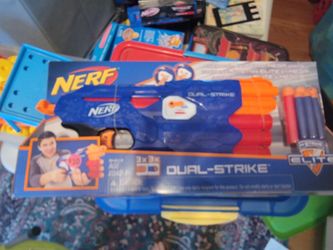 Nerf Dual.Strike Rifle