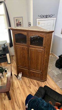 Corner Entertainment Center – Large Storage Unit