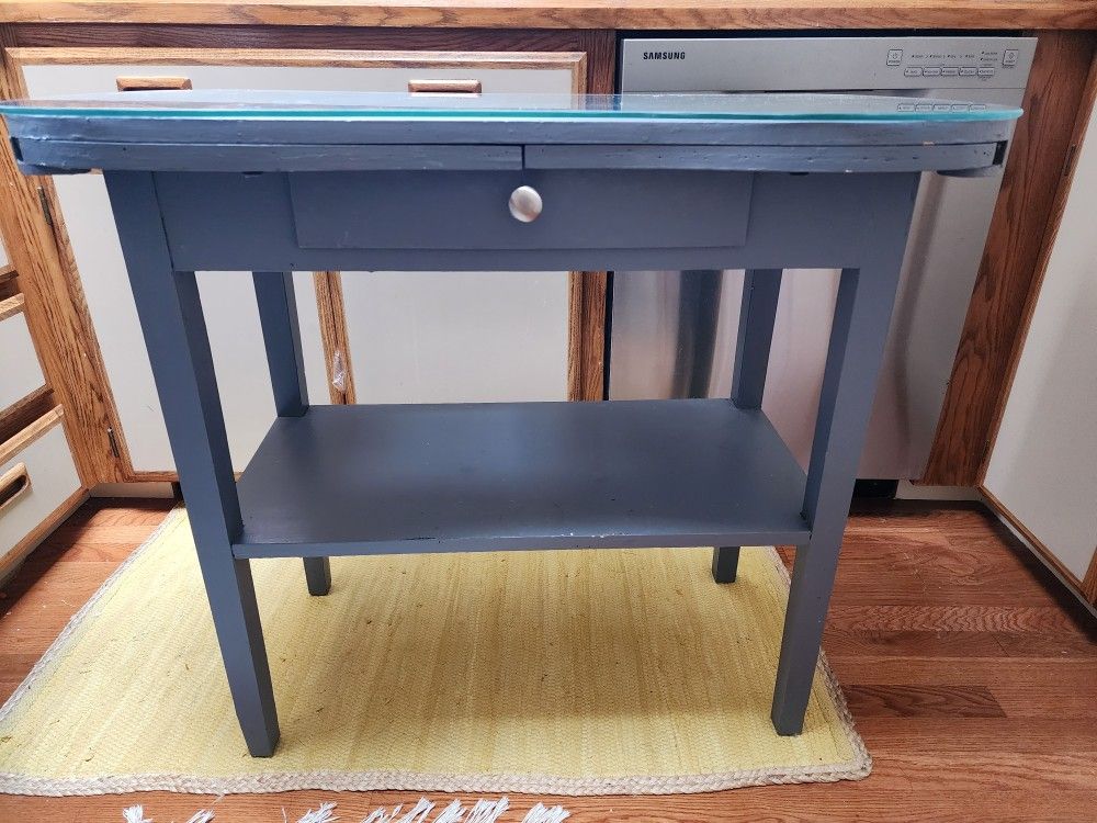 Vintage Gray/Kidney Shaped Table/Desk/Vanity