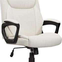 Amazon Basics Classic Puresoft Chair