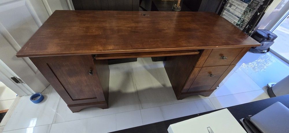 Office Desk