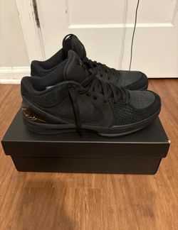 Kobe 4 Black Mamba