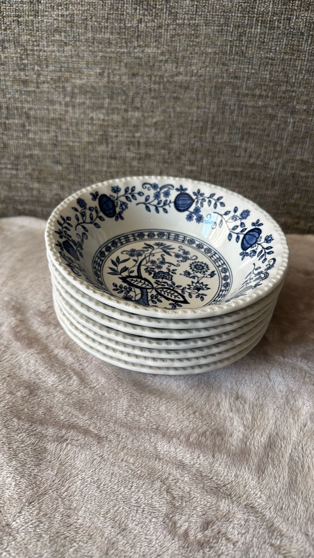 LOT OF 7 VINTAGE BLUE HERITAGE BOWLS 🥣 6 5/8" BLUE WHITE ENGLAND