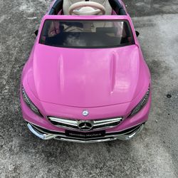 Pink Mercedes 12V Mercedes Maybach S650 Ride On Car For Girls With MP4 Screen, Leather Seat and LED Lights 