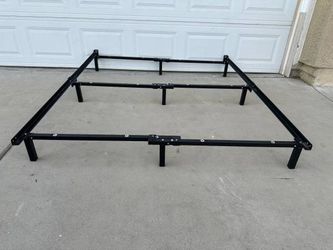 Heavy Duty Queen Size Bed Frame, Adjustable