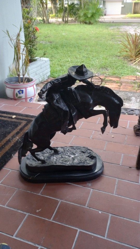 LARGE BRONCO BUSTER BRONZE ON MARBLE STATUE REPRODUCTION BY FREDERIC REMINGTON