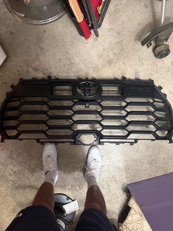 2025 tundra grill