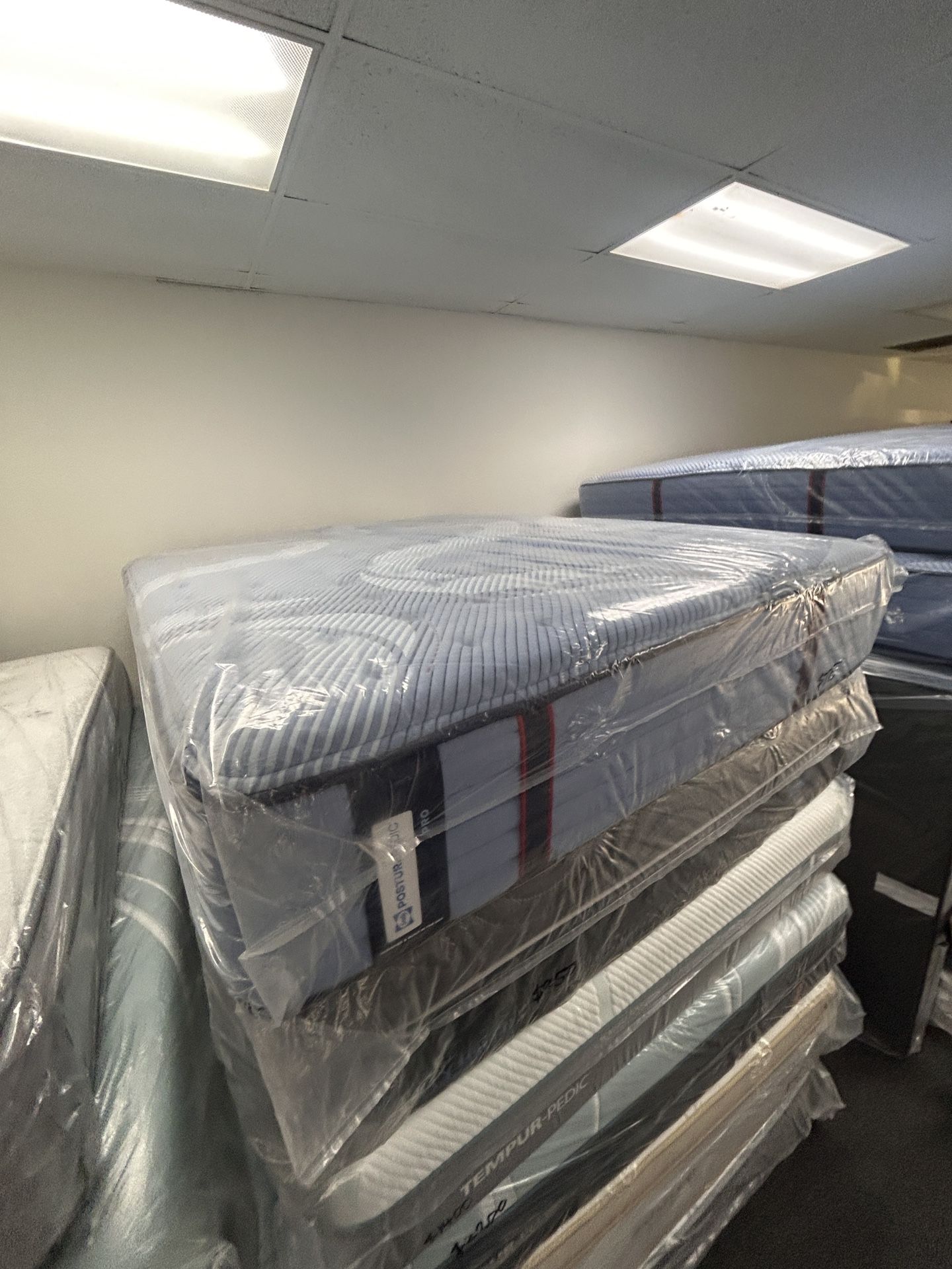 Queen Size Name Brand Mattresses