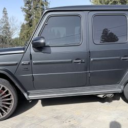 Mercedes G63 AMG - Brabus Platinum Edition 24 Inch Wheels