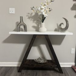 Wood Entry Table 