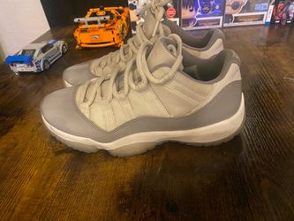 Air Jordan 11 Low Cool Grey Sneakers