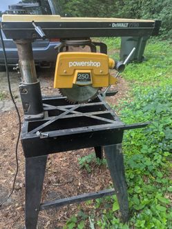 DeWalt Radial Arm Saw 10"