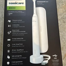 PHILIPS Sonicare ProtectiveClean 4900 Rechargeable Electric Power Toothbrush with Charging Travel Case and Extra Brush Head, White