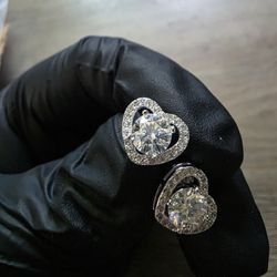 SS925 2ctw Moissanite Diamonds Heart Earrings 