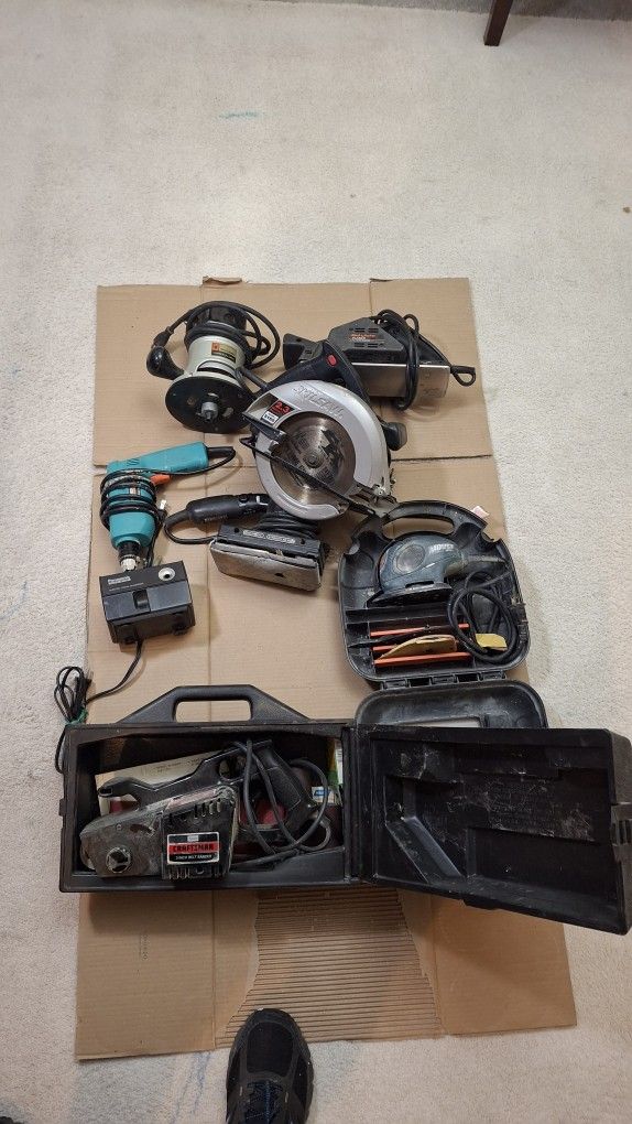 Lot Of Tool Package Deal Planer Sander Router Skilsaw Etc