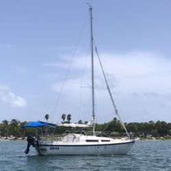 Sailboat Mac Gregor 25