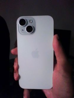 iPhone 15 locked type C