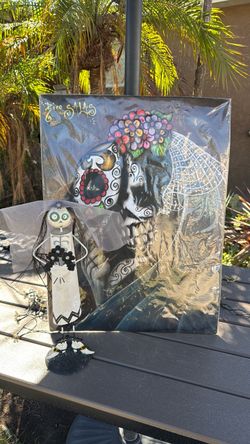Poster and metal Doll