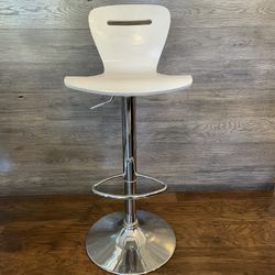 Swival Stools for counter 