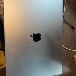 2023 MacBook Pro M2 16GB 16 Inch Screen Space Gray Excellent Condition