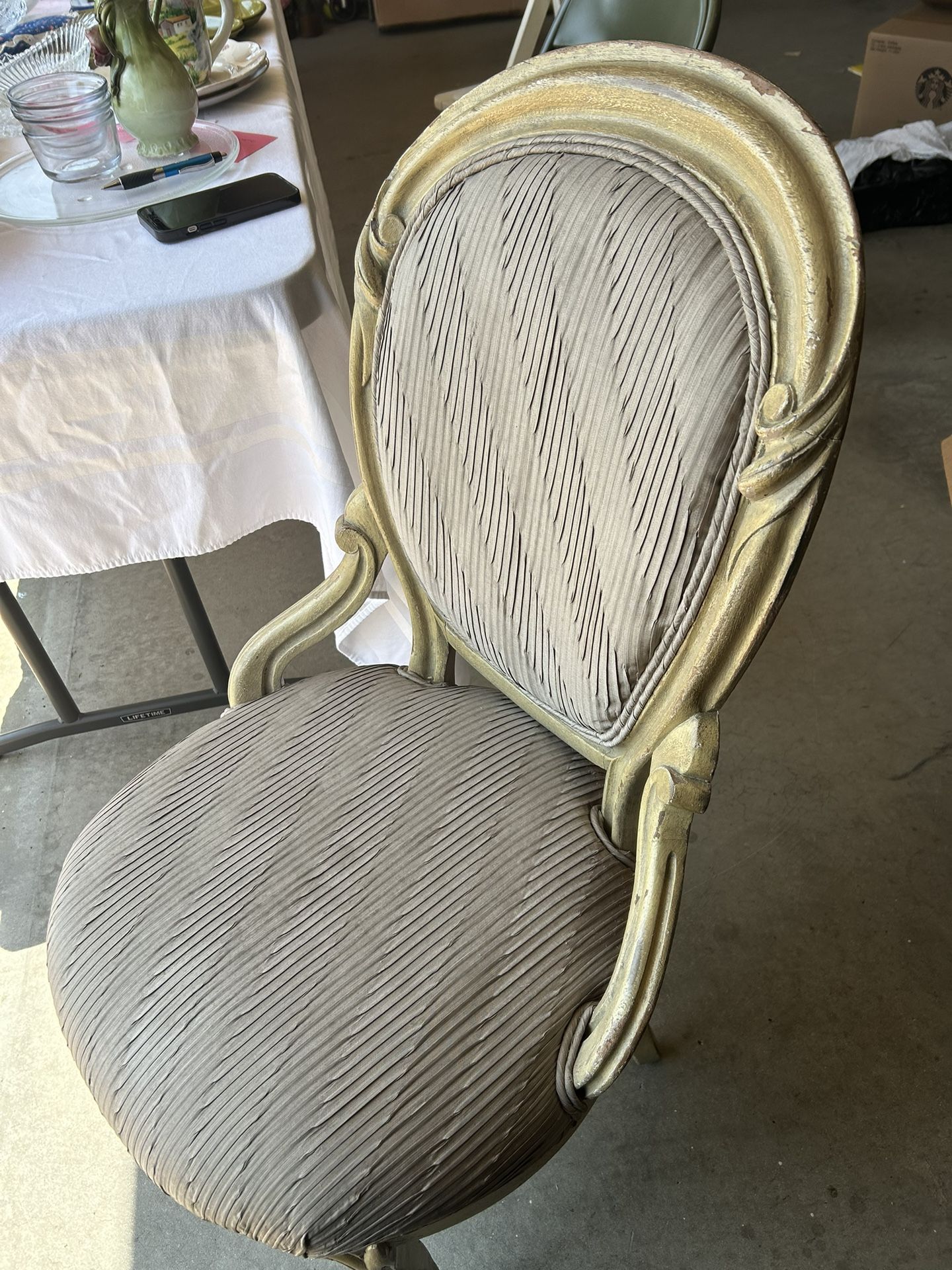 Antique Vanity Chair Color