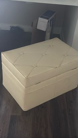 Cream Tufted Storage Ottoman