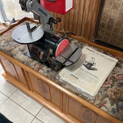 Disc belt sander