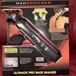 Mangroomer 3016 Ultimate Pro Shaver with 2 Shock Absorber Flex Heads - Black