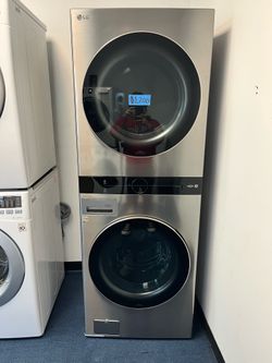 LG Electric WashTower Front Load Washer & Dryer in Silver