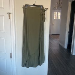 H & M Long Cotton Skirt In Size 4
