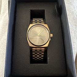 Nixon Watch 