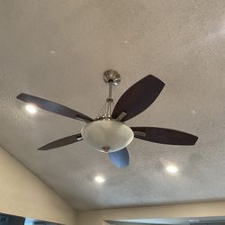 Ceiling Fan with remote Control 