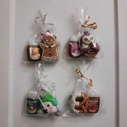 HOLIDAY SANITIZER HOLDER+HAND GEL
